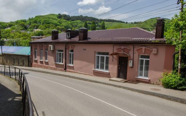 Dvukhmestny Nomer Na Berezovskoy Apartments