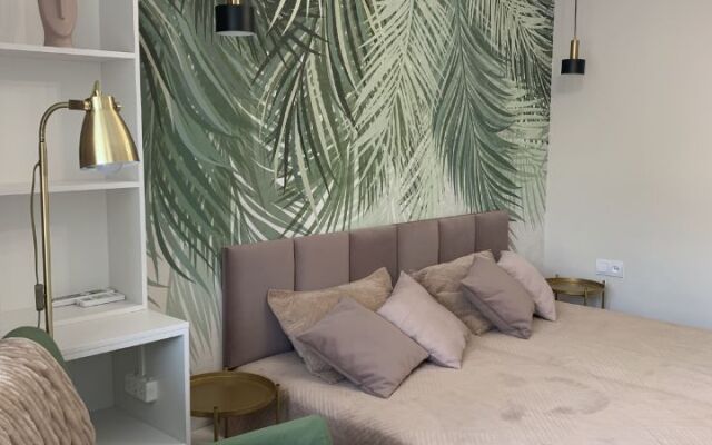 Launzh Flat