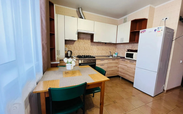 Квартира Двухкомнатная по улице Карпенко