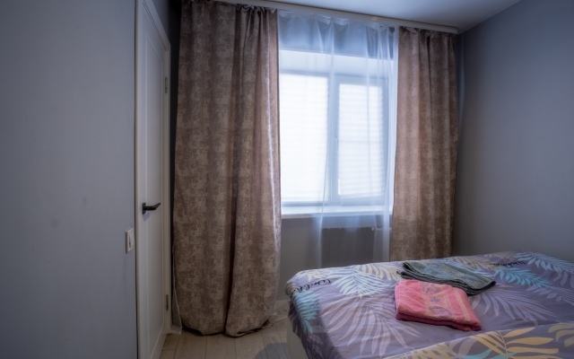 Yevrotreshka Ryadom c Parkom Apartaments