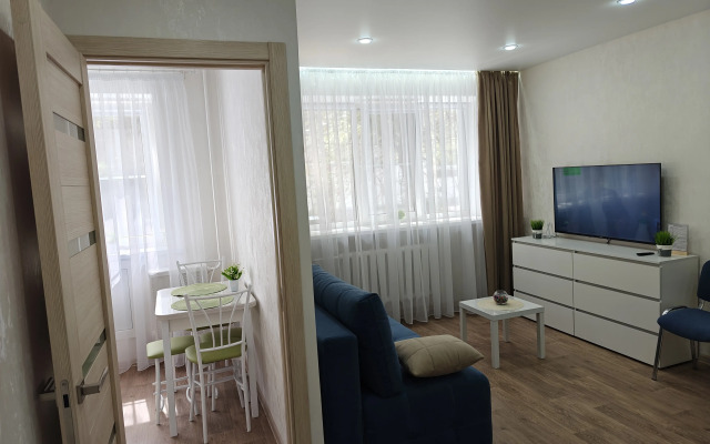 Vozle ploschadi Lenina Flat