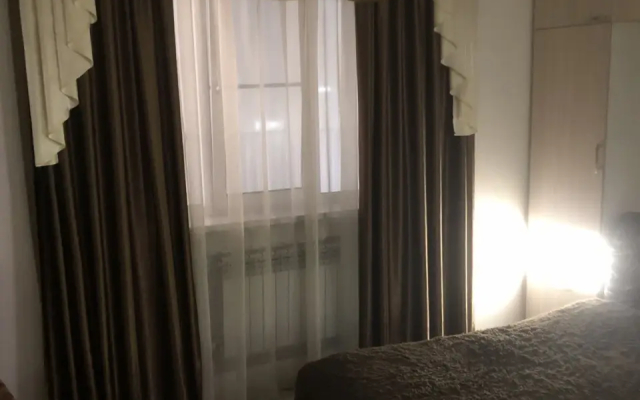 Квартира трехкомнатная рядом с набережной Дона