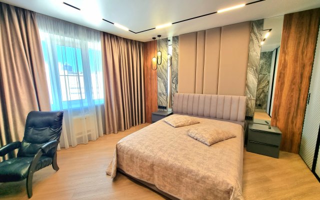 Elitnye Tryohkomnatnye Dizaynerskiye Na Volochaevskaya 87 Apartments