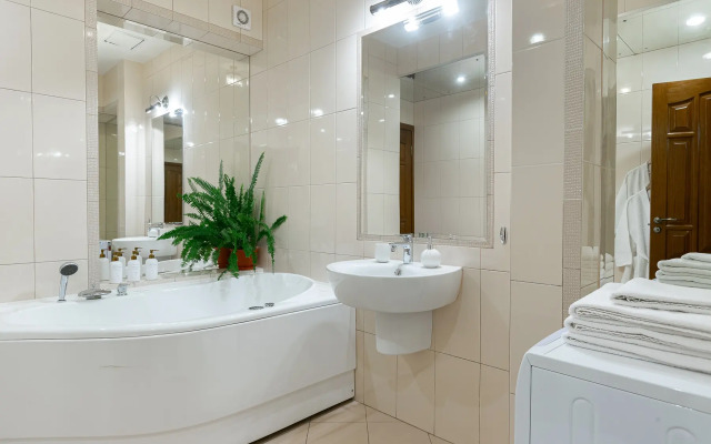 V Tsentre Sankt-Peterburga Flat