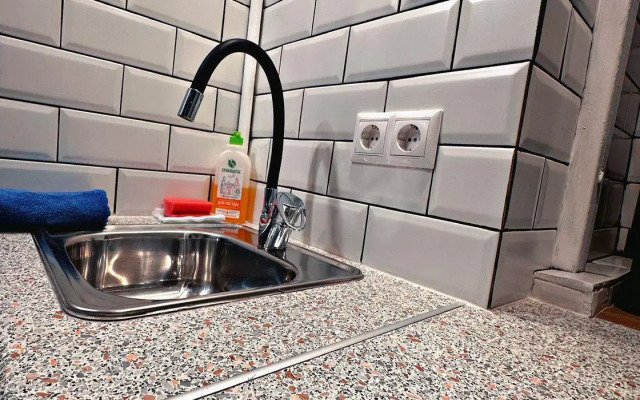 U Metro Prazhskaya Flat