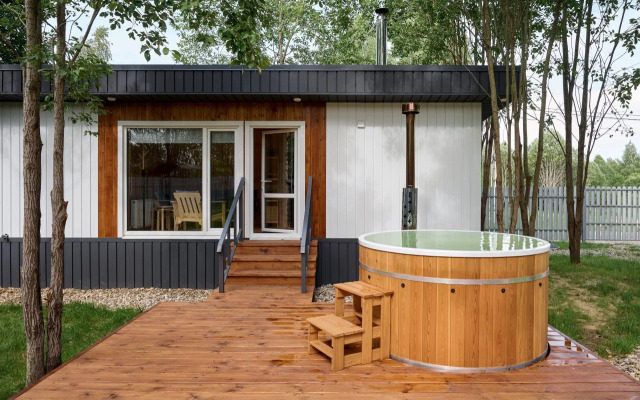Point 486 Medovyj Guest House
