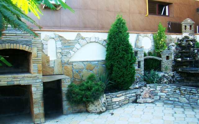 Tashir Guest House