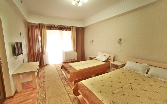 Karavan Hotel