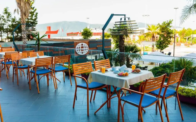 Отель Vlora Internacional