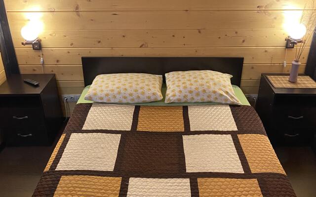 Отель Лукино