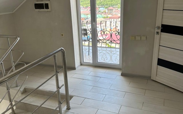 Rayskiy Ugolok Guest House