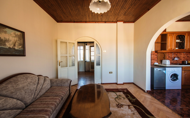Na Peshehodnom Bul'vare Apartments