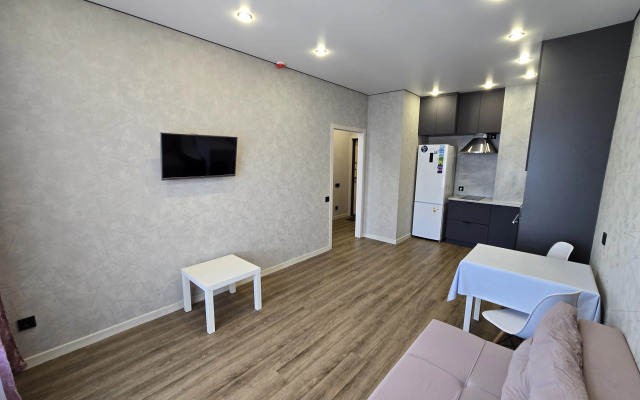 Kemkomfort na b-r Stroiteley 60k3 na 15 etazhe Apartments