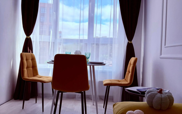 Апартаменты в Тихом Спальном Районе