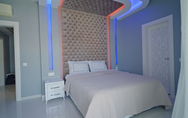 Na Pervoy Linii Morya Yekta Queen Apartments