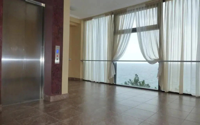 Dolphin Apartments