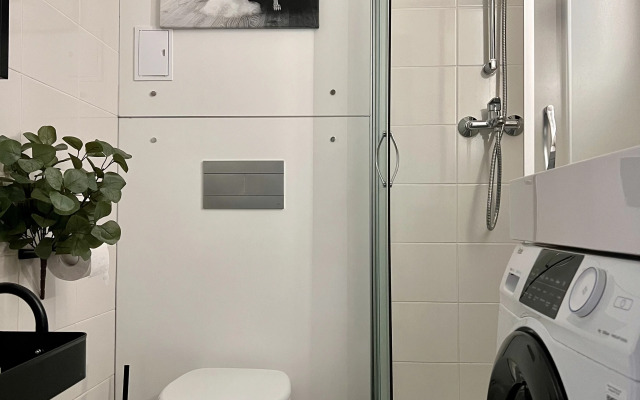Novaya Loft Studiya Ryadom s Metro Flat