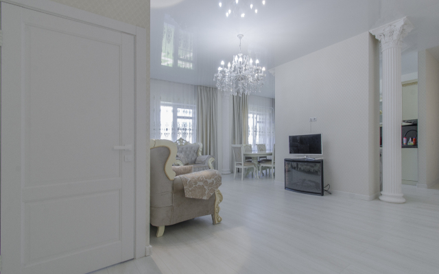 Апартаменты 4 комнатная на заливе