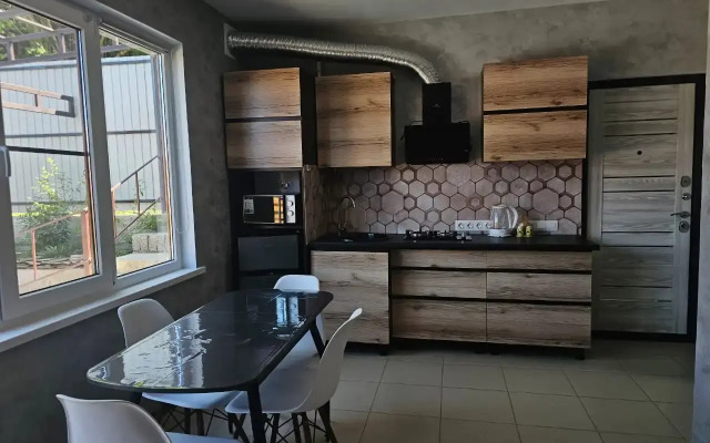 Частный дом с Бассейном