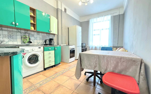 Квартира Трехкомнатная в Центре на Весенней напротив Драмтеатра