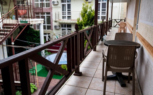 Daryya+ Guest house