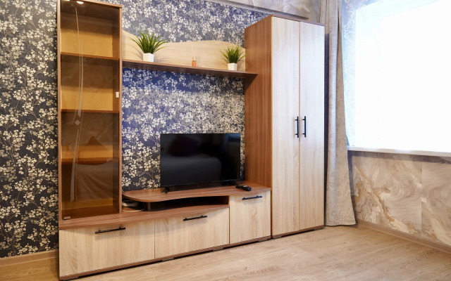 Na Ordzhonikidze 30 flat