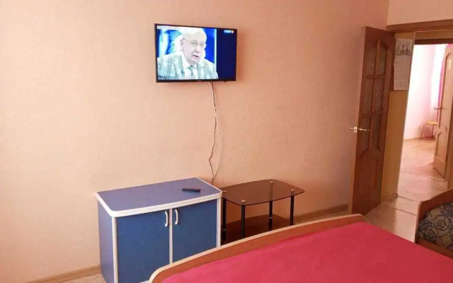Trekhkomnatnye Apartamenty V 13-Om Mikrorayone, 36