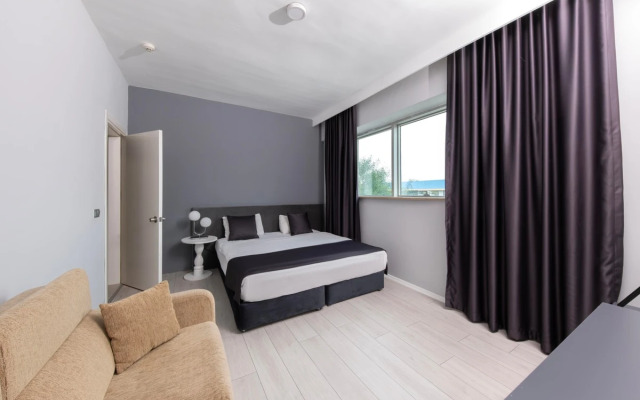 Expo Park Hotel