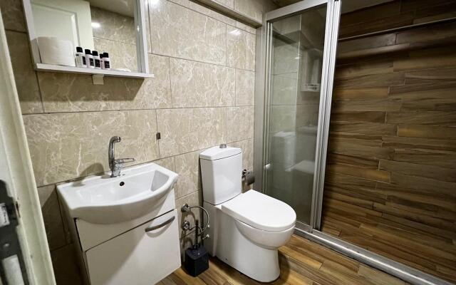 Отель Moon Blue