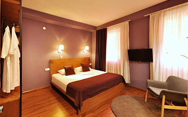 Elle Boutique Hotel