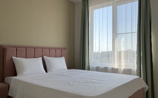 Uyutnaya Trekhkomnatnaya V Spalnom Rayone Flat