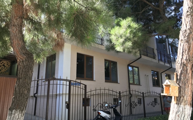 Апартаменты 135 Приморская 7а