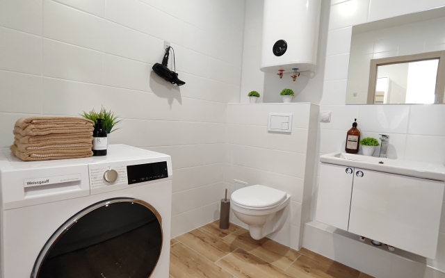 Panda Home v Serdtse Sibiri s vidom na gorod s vysoty Apartments