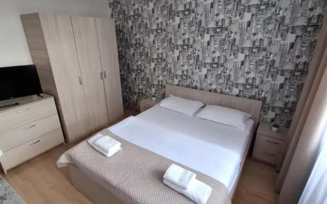 Aura Hotel