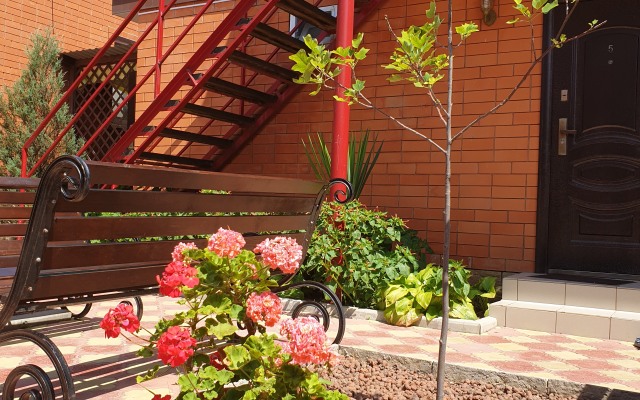 Zolotyie Peski Mini-Hotel