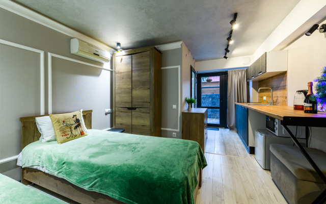 Апартаменты на Защитников Кавказа 114