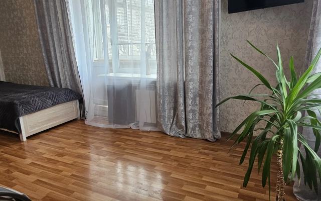 Prostornaya dvukhkomnatnaya vozle plyazha Flat