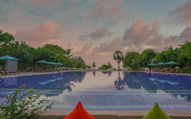Breeze Pasikudah Resort Hotel