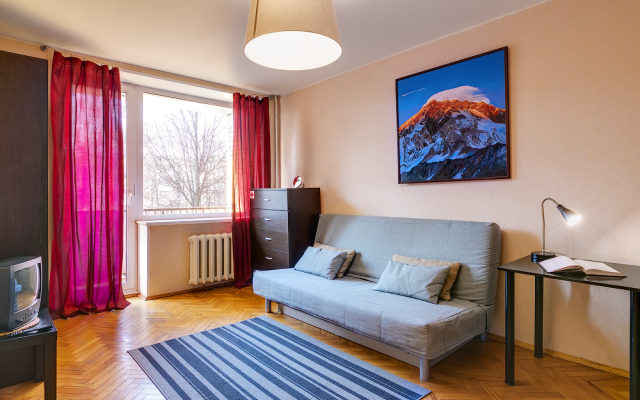 Ryadom S Mai I Voykovskoy Apartments