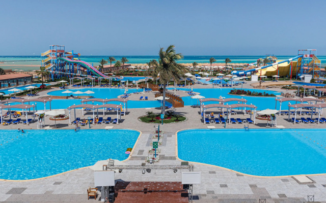 Alora Aqua Park Resort by SUNRISE
