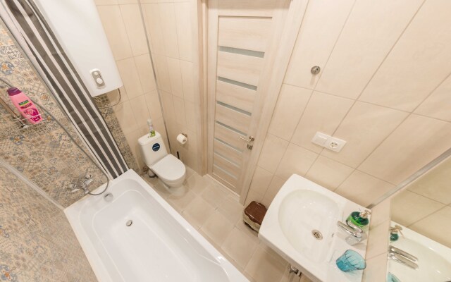Apartamenty Zit' Horoso v 10 minutah peskom ot AEROPORTA