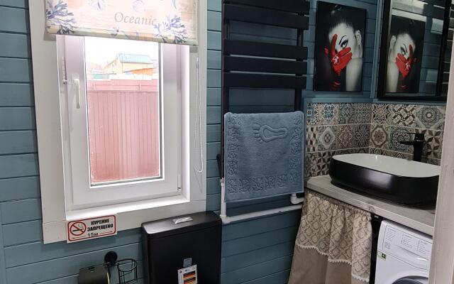 S Krasnym Zalom Private house
