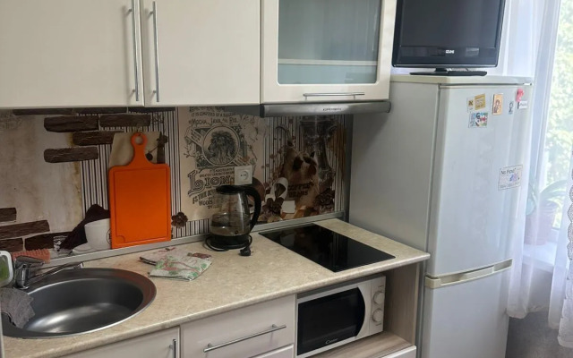 Na Bulvare Rybatskoy Slavy Flat