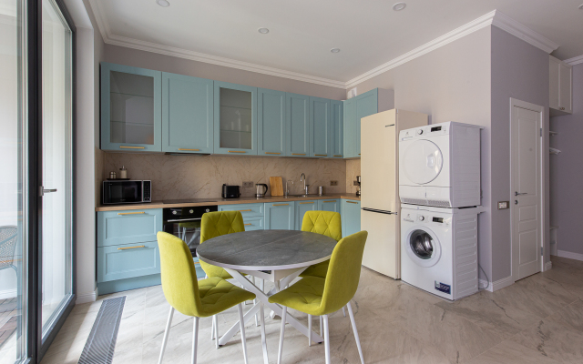 Апартаменты Город Рек на Миргородской улице New