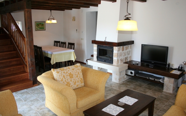 Maruka Villa