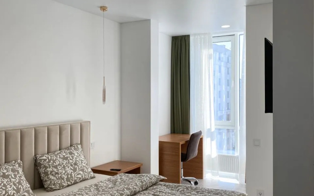 Апартаменты с кроватью 180 см, ванной и панорамными окнами, 17 этаж