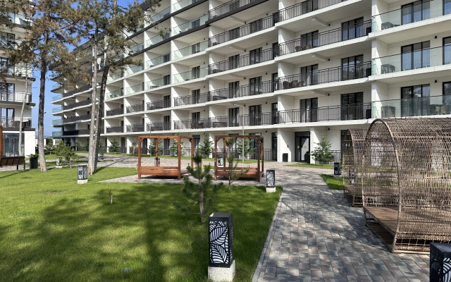 Du Soleil V Rezidentsii Yevropa S Terrasoy Apartments