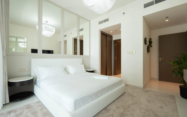 Keyrock Palm-View Luxury Stay in Grand Bleu Apartments
