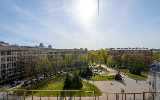 Flat s Panoramnym Vidom na Vasilyevskom Ostrove