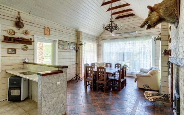 Dom na Lesnoy Opushke Guest House